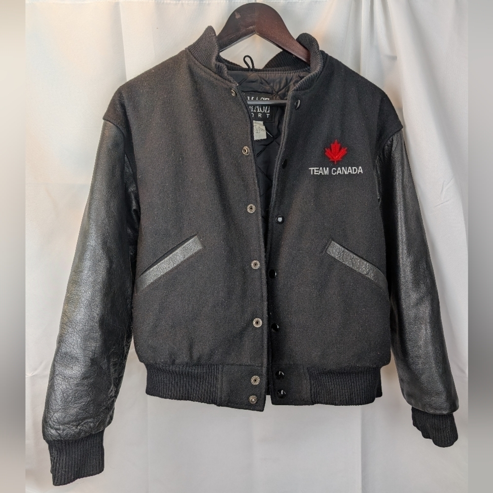 Lamasz sport Canada Varsity Leather  Jacket 90s Vintage Size L in EUC